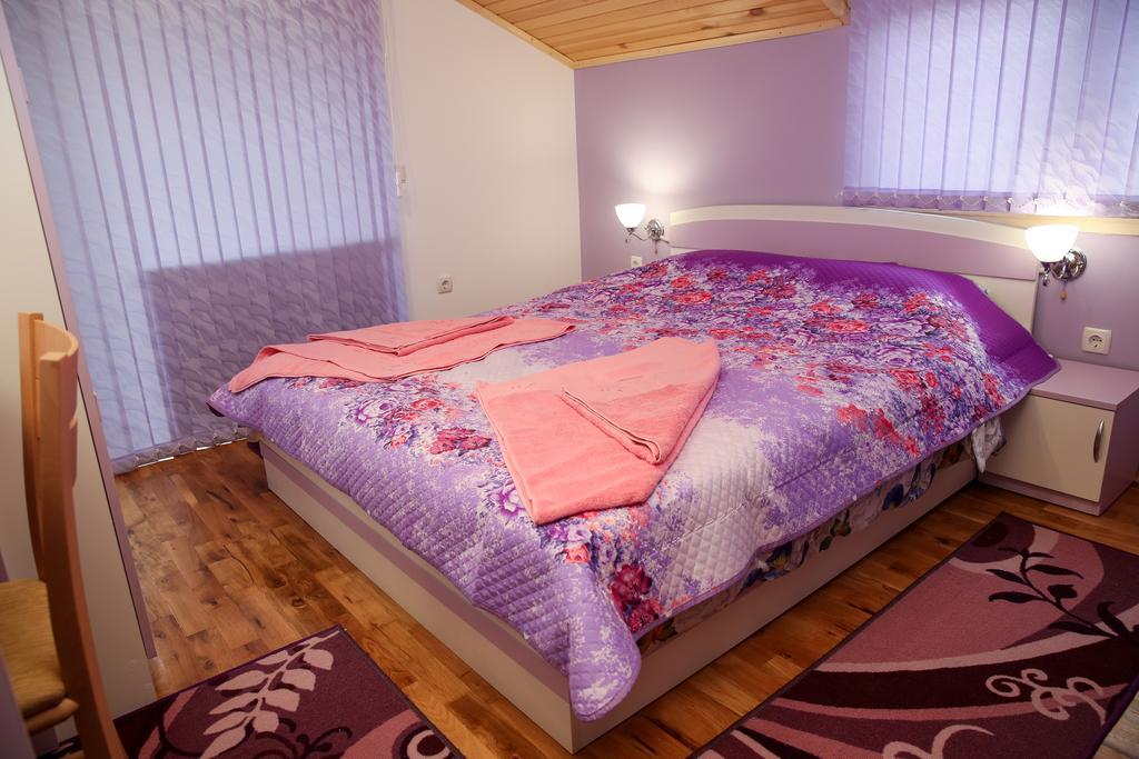 Stanchevata Kashta Hotell Zlatograd Rum bild