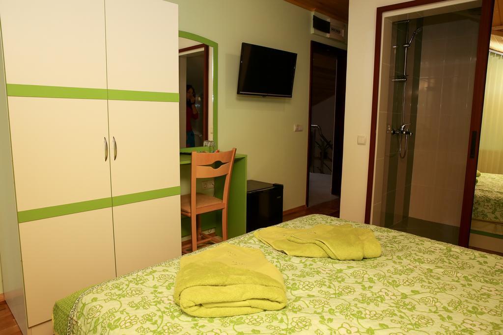 Stanchevata Kashta Hotell Zlatograd Rum bild