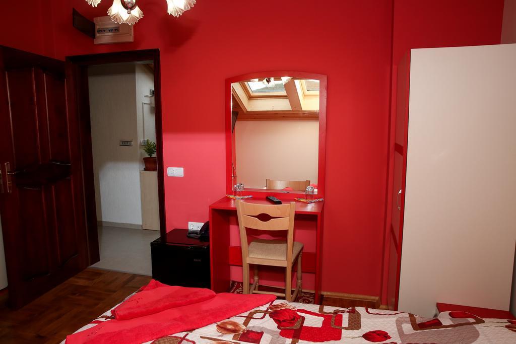 Stanchevata Kashta Hotell Zlatograd Rum bild